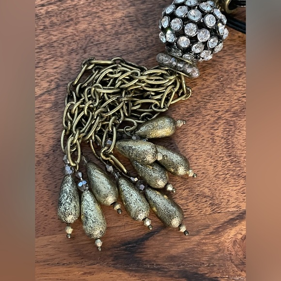 🔥 NWT Chico's Black and Gold rhinestone Necklace - Picture 5 of 12